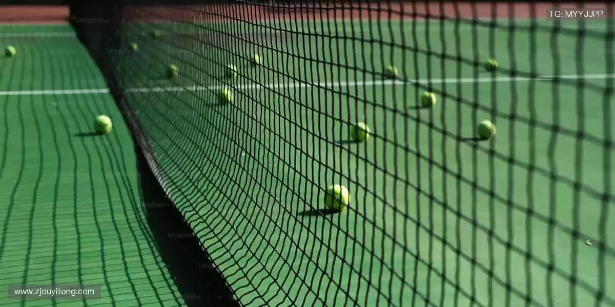 🎁【周边商城】限量潮品，把偶像的荣耀穿在身上！